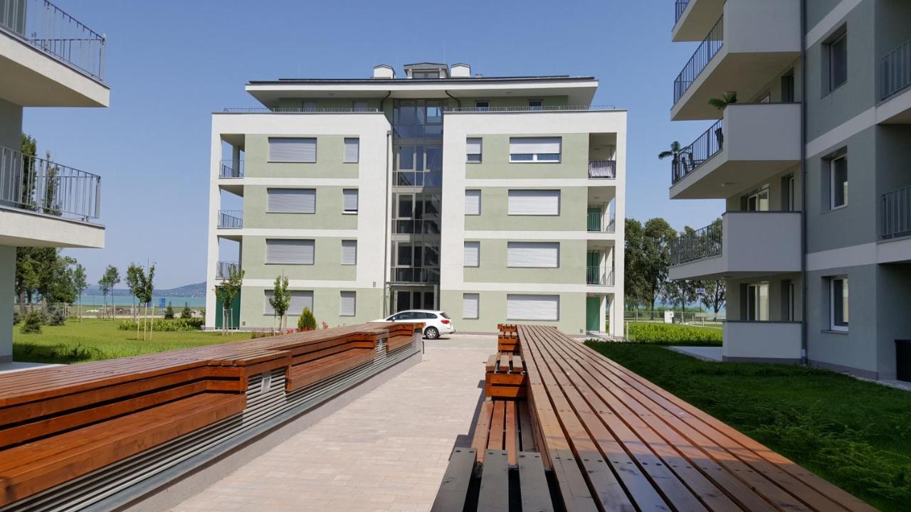 Lelle Resort B20 Balatonlelle Exterior foto